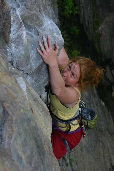 working through the lower crux on Underdog... didnt catch her name, anyone know her?