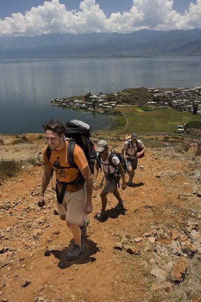 The ClimbDali crew heads up to the Shuanglang cliffs for some bolting.