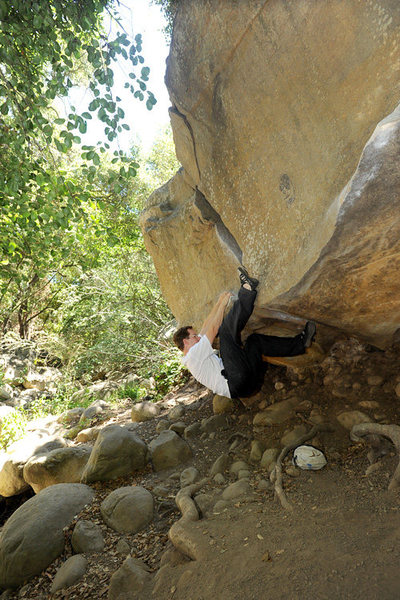 The Fissure King, on the Cracked Boulder, at Skofield Park.