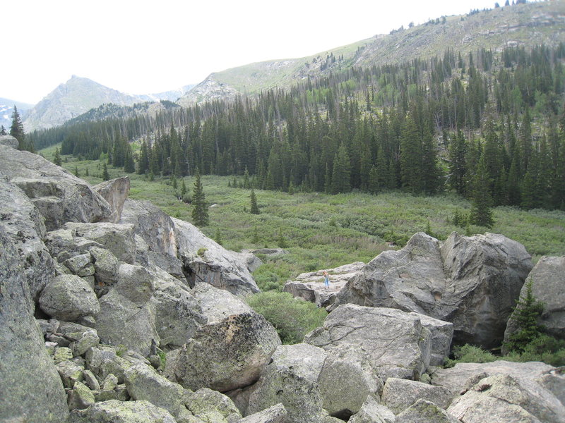 Help preserve the excellent bouldering in this beautiful alpine setting. Please read & obey the regulations in the access note!