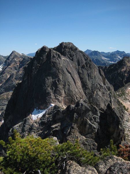 Looking south on the Northwest Corner route of North Early Winters Spire (taken from Liberty Bell summit). Note the large flake/crack that is the offwidth 4th pitch.