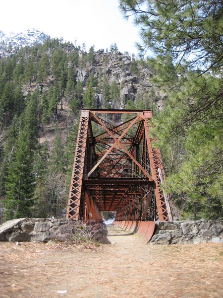 cross on over to the other side (that's where the boulders are)