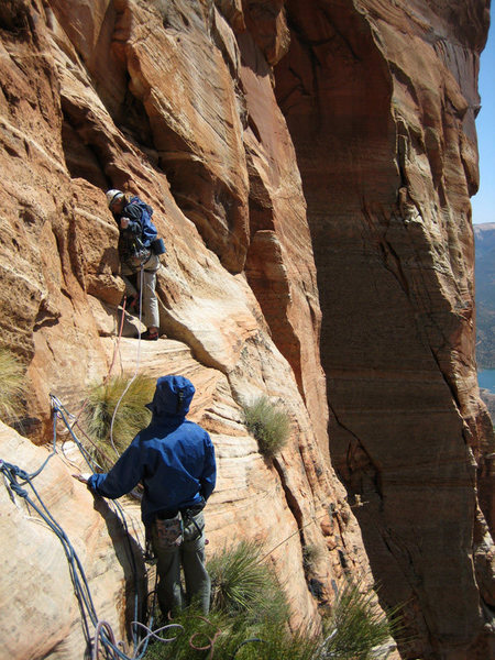 Robbie Colbert and Bill Ohran on the big ledge at the top of the 5th pitch, getting ready to start the FA of pitch 6.