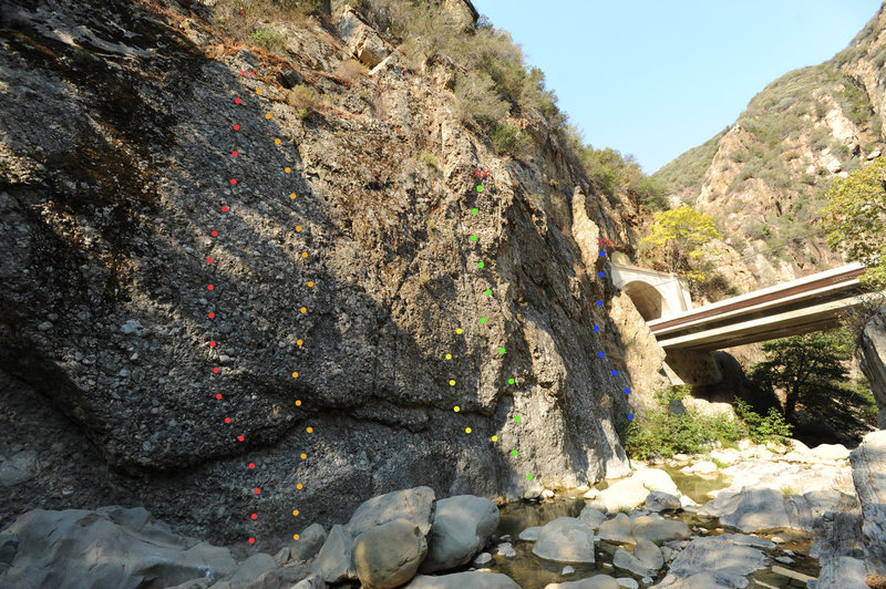 Wheeler Gorge topo 2<br>
<br>
Red: Cobble Climb (5.8)<br>
Orange: Cruiser (5.9)<br>
Yellow: Aha! (5.11a)<br>
Green: Silent Mind (5.11b)<br>
Blue: Bean (5.11c)<br>