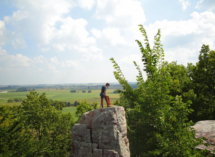 Rock Climbing in Sun Drop II Tower, Blue Mounds State Park (Luverne)
