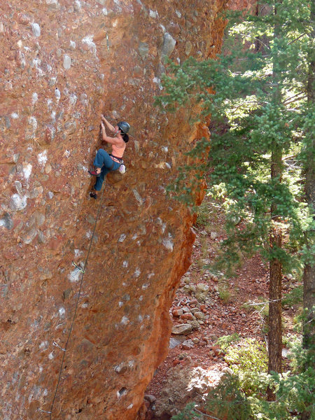 If there is anything resembling crack on the route, it's right through this section. September 2009.