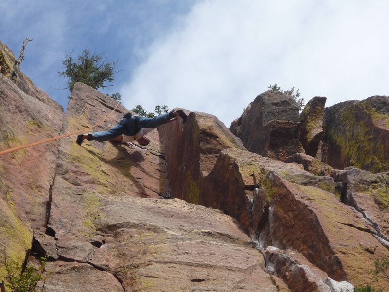 You don't need handholds when you can stem this wide!
