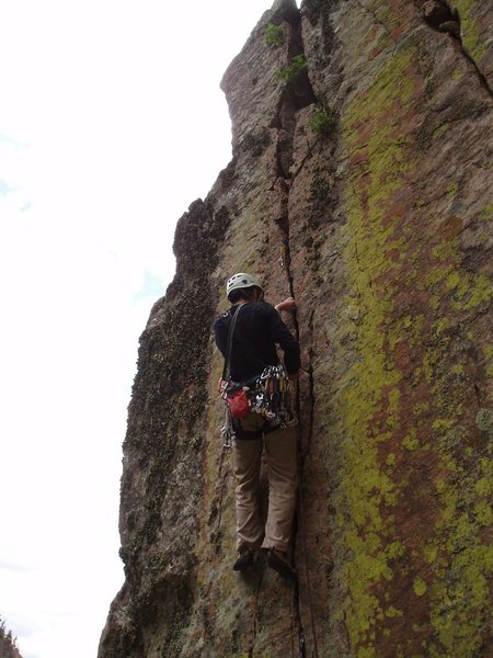 Top Flite's excellent 2nd pitch finger crack.