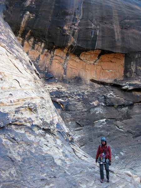 Irina at Black Arch Wall; Oak Creek Canyon, Red Rock.<br>
<br>
(11/15/09)