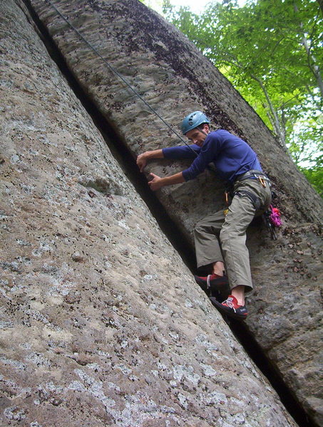Kevin works his way up cracklosis.