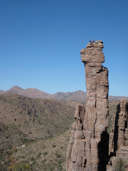 Marcy and Geir on top of the Shmotem Pole