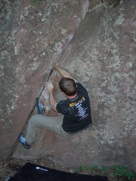 Jamin' the crack.