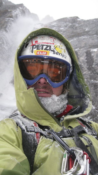 Just before we bailed on P1, full conditions Oct 24th, 09'. The spindrift above my head would not let up!