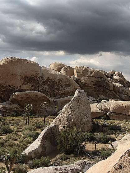 Big Brother and Side Kick Boulders.<br>
Photo by Blitzo.