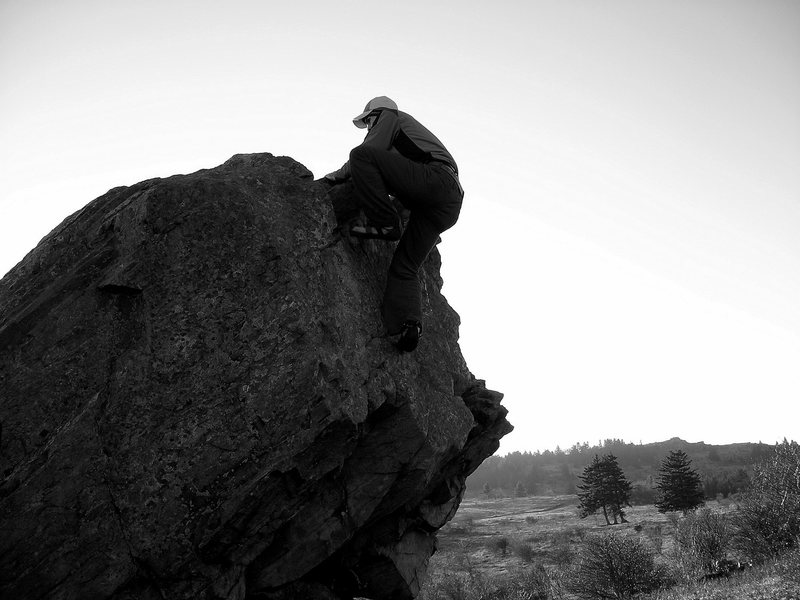 Aaron James Parlier warming up on "Welcome To The Highlands" (v-2), Highlands Area, GHSP.