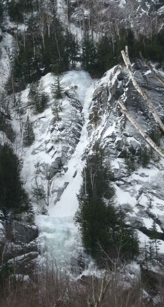Crystal Ice Tower (bottom) and the first pitch of White Line Fever. Photo by Jay Harrison, borrowed from his submission to Crystal ice Tower.