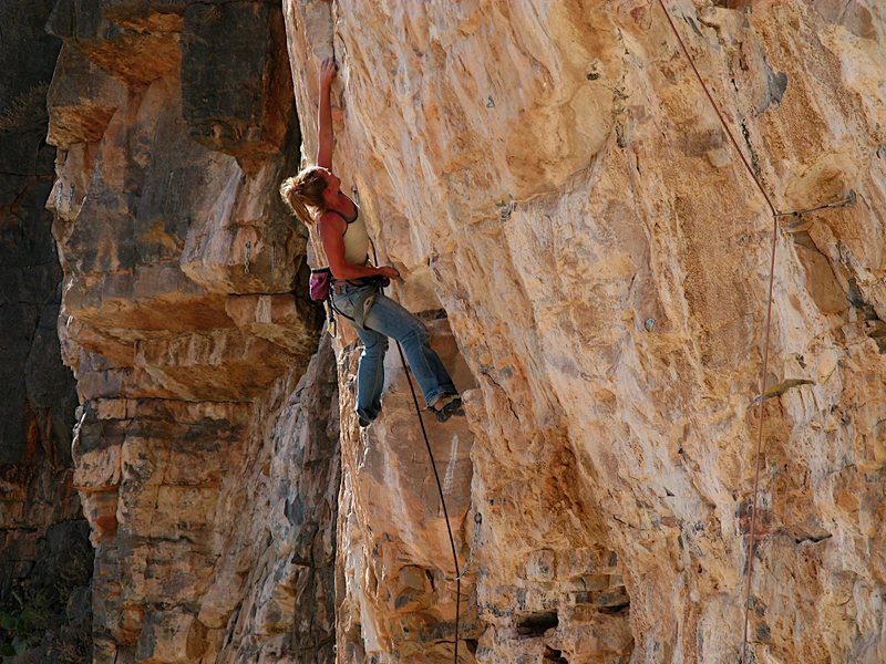 Josie sending 'Oh-Beehave' 5.12b/c