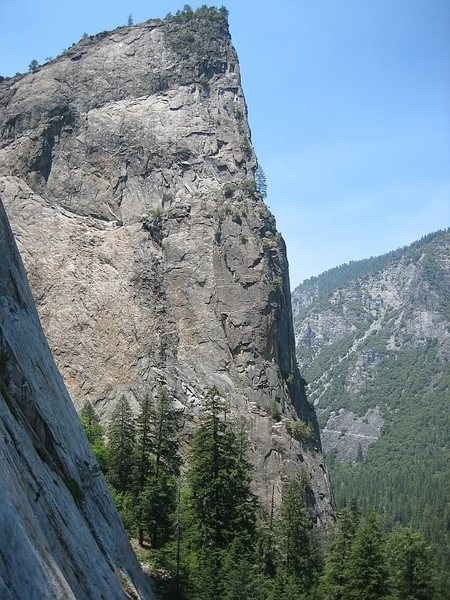 Here is photo of the East Buttress . Can someone who climb the route draw the line on the photo? My main interest is upper part of the route where is not clear from the Reid book where is route going : on arete/ left of arete/ or right of arete (unvisible on photo)?