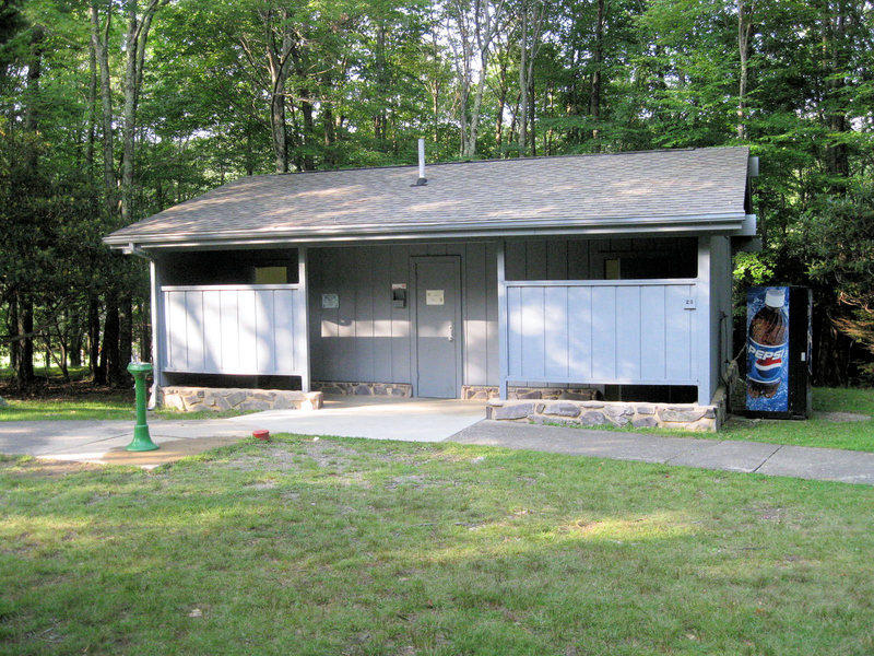 heated restrooms and a drink machine not 60 yards from the Zeus boulder in the Olympus area at GHSP, VA
