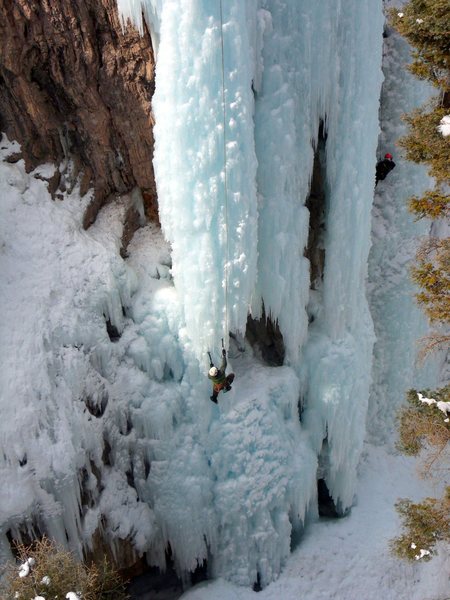 Matt climbs Popsicle, Ouray Ice Park.