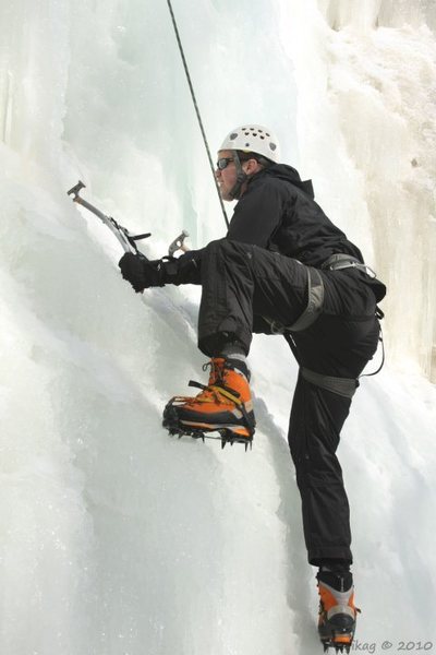 I believe this is Pokey from the best I can tell/remember. Pretty fun first Ice. Really bad form. More like "Confused Rock Climber goes Ice Climbing"