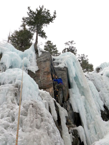 Doug climbs unknown mixed crack at the very south end of South Park. Anyone know the route name?