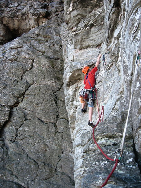 Ben Annibali negotiating the p2 crux traverse.