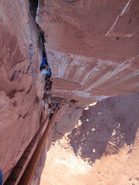 Unknown climber offwidthing the crux. I stemmed and face climbed the crux cause I'm an offwidth weenie.