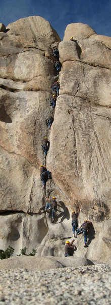 Leading Double Cross for the second time in as many weeks. I'm pretty sure this is the way it's most commonly done (and easiest). the first piece of pro you need is right where you hop into the crack about 25 feet up. What a fun climb, and truly easy to protect where needed.