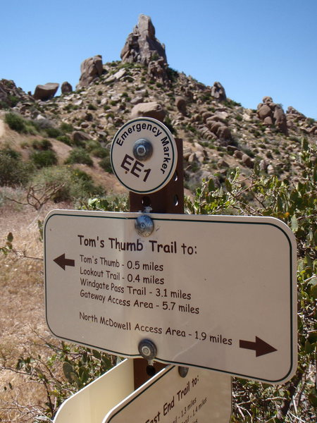 New Trail Markers courtesy of AMC and City of Scottsdale <br>
Photo by ClimbPHX.com