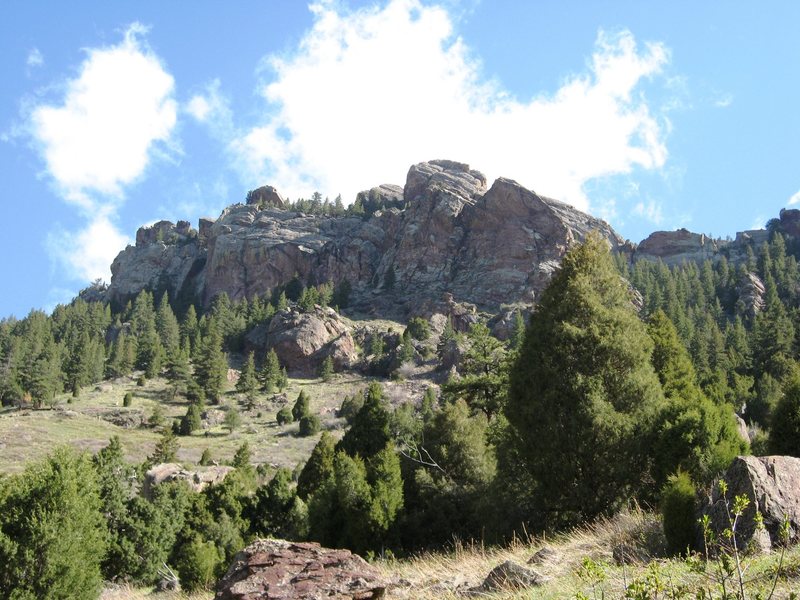 Ralston Buttes from the west side at the old homestead cabin remains.