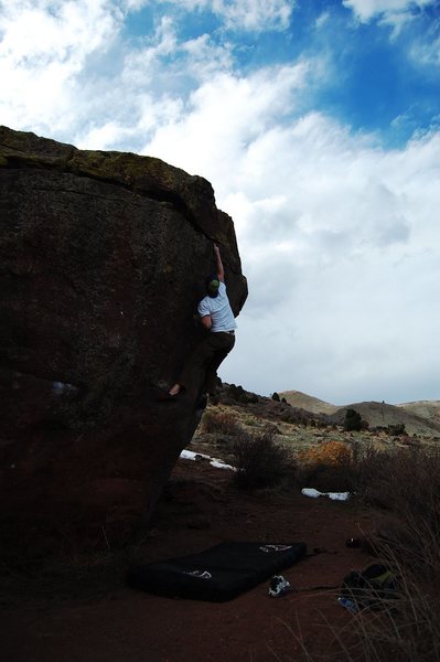 Topping out on The Prow Problem, V6 Matthew Winters Park, CO