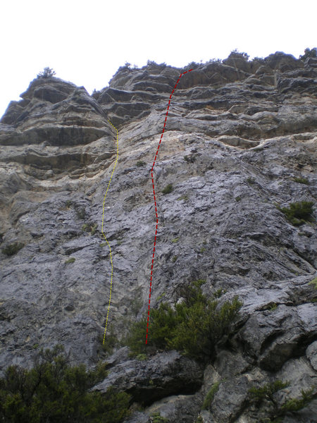 Jawa jam is shown in yellow for reference. Red is the one you want. Anchors for the 2nd pitch are located on top of that huge ledge at the top.