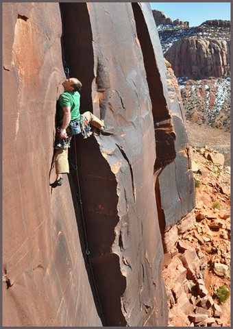Josh Janes on Desert Vuarnet 5.12, Scarface Wall, Indian Creek.