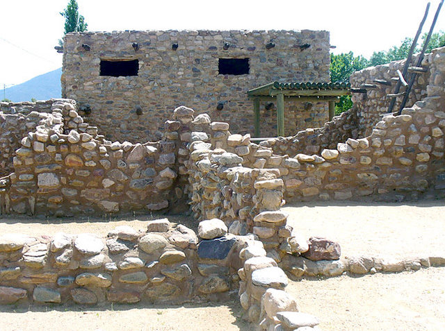 Besh-Ba-Gowah Archaeological Park -Globe, AZ.<br>
<br>
[[more info here]]http://www.jqjacobs.net/southwest/besh_ba_gowah.html
