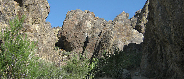 Indirect Crag.<br>
Photo by Blitzo.