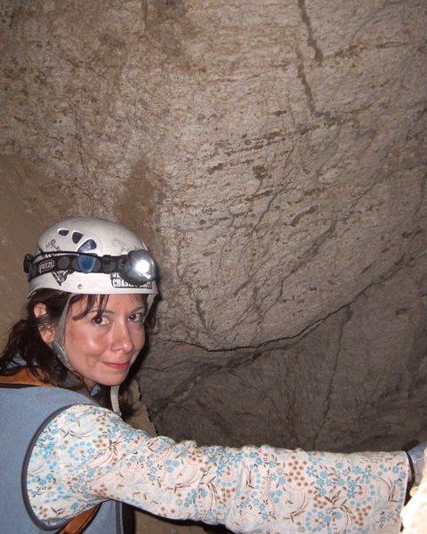 Caving gave me the same level of thrill, and good sensations that bottle digging used to- as diggers would say, "You got the fever!"<br>
<br>
Scoping out a small, tight squeeze.<br>
<br>
Taken 6/15/10