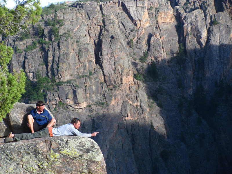 2 unknown climbers scoping out Astrodog from North Rim on a late afternoon after finishing Journey Home.<br>
<br>
Photo by Dan Howell.