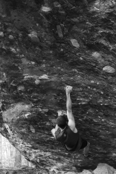 Philip on the super classic "Frontman" (v5) on the AVP Boulder