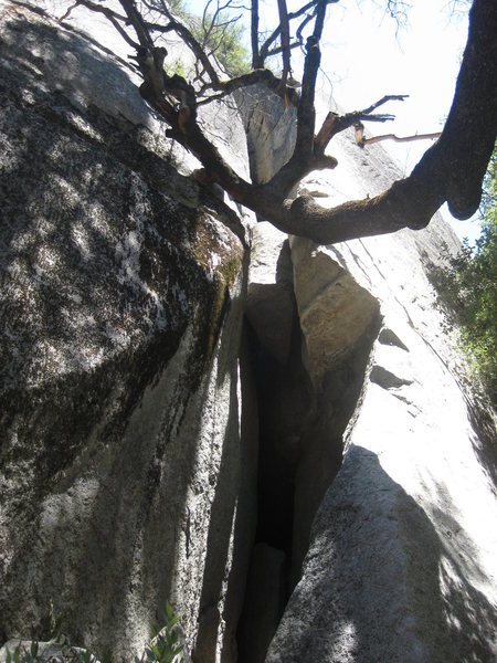 This is the beginning, just enter the Churchbowl Chimney and make your way to the right.