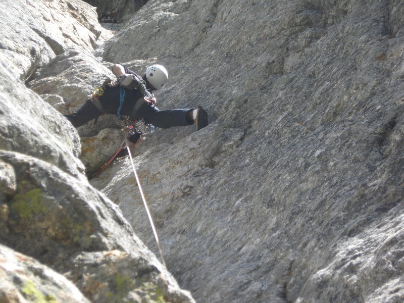 looking in to the 10a roof on the 4th pitch of The Snaz