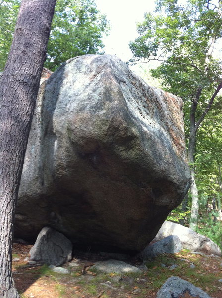 Can't see much from this, but just find the boulder and you will see the line.