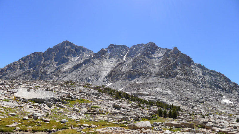 the long ridgeline that makes up Peak 13,360 (W Ridge route runs right to left)