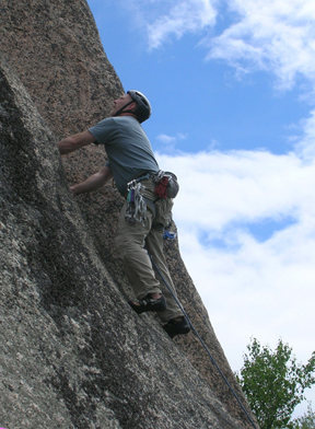 Chris pulling up to the corner and final 20'