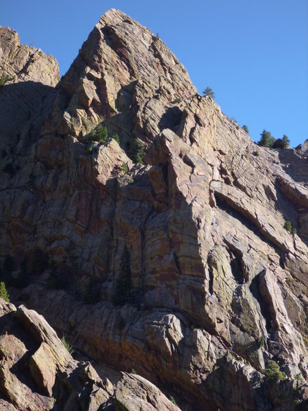 Tower 1 from the trail across the canyon on the way up to Peanuts. Climbers on the Doub / Superslab arete.