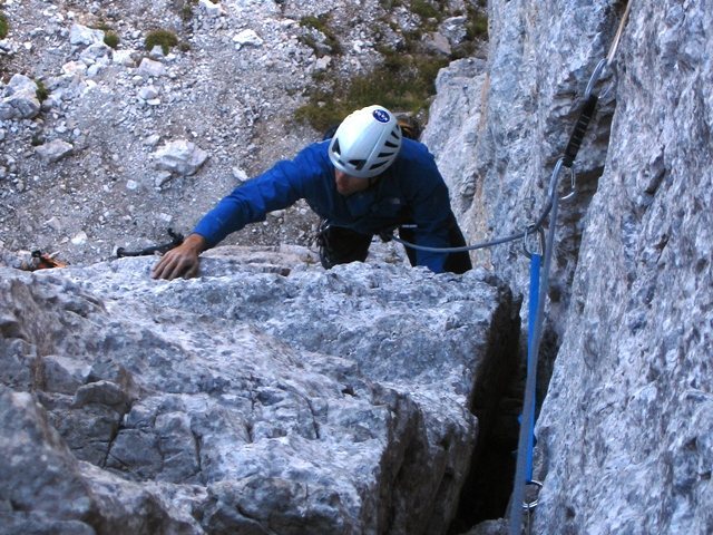 First pitch of the NW Corner of Torre Barancio.