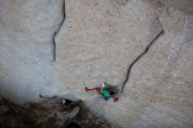 The flared-hands starting crack.<br>
Photo credit: Andrew Burr