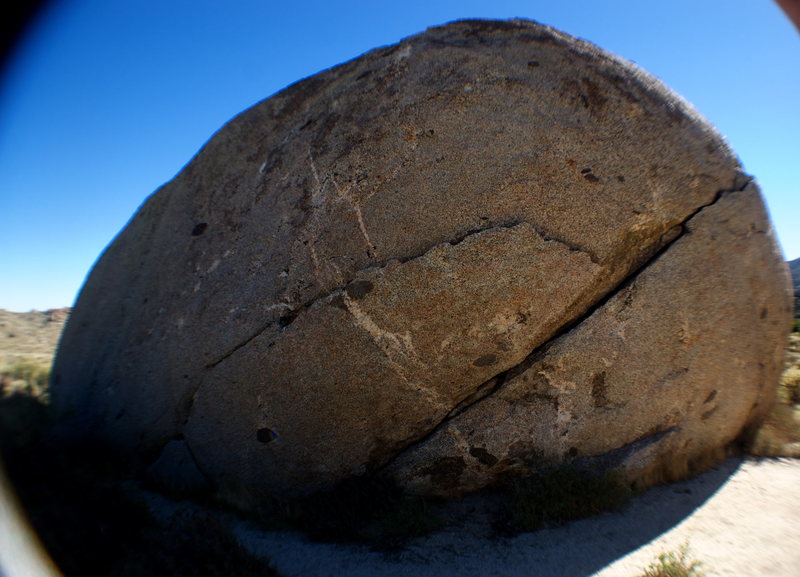 Vector crack (right crack) west face