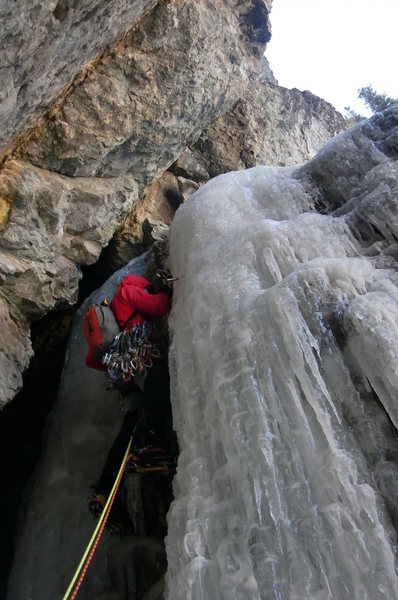 BBB, Carl Pluim on the Cave pitch, as you can see, plenty of ice up high!