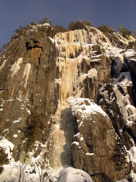 Shawn rapping off Arjumand's Shroud after the first ascent